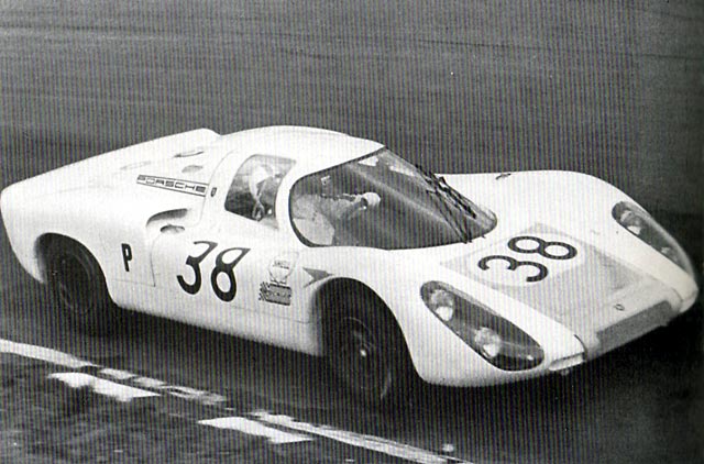 907
