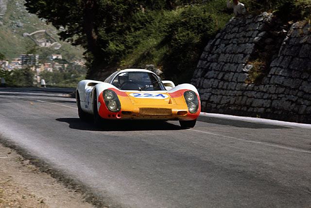 907