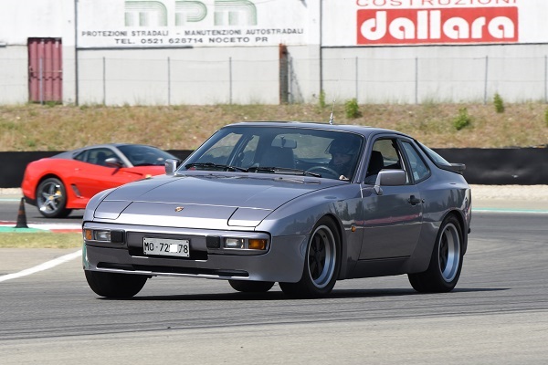 944