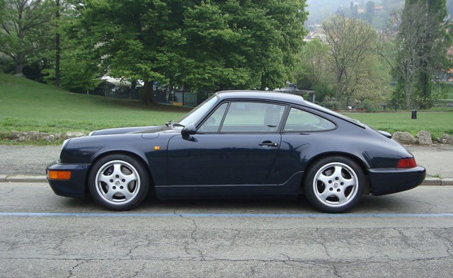 964C4