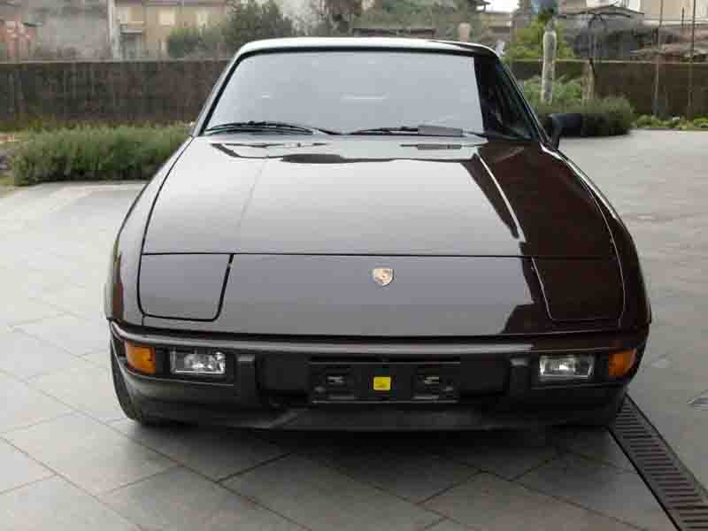 924