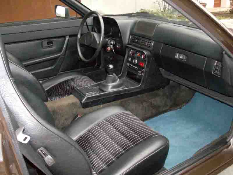 924