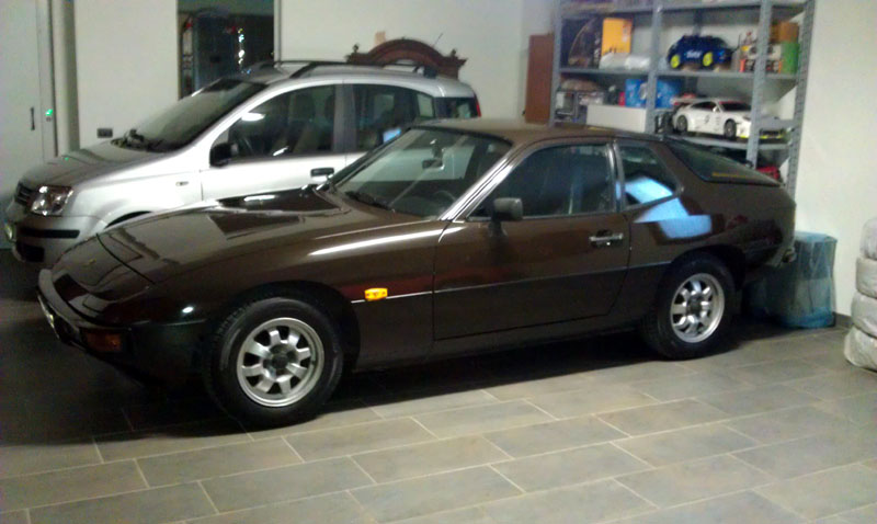 924