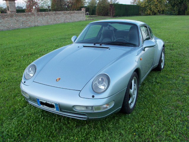 993