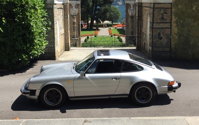 911
