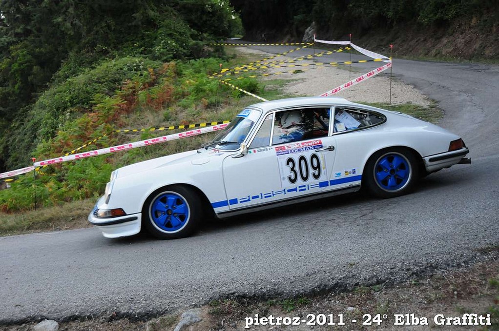 911