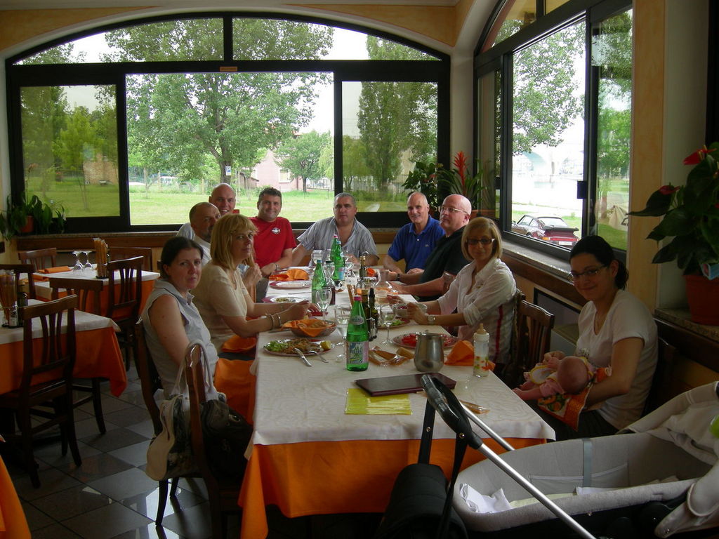 ..pranzo a Peschiera del Venerdi