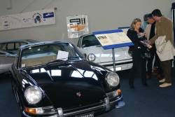 una bella 912 fa mostra di se....