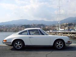 911 2.0 E 