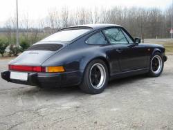 911