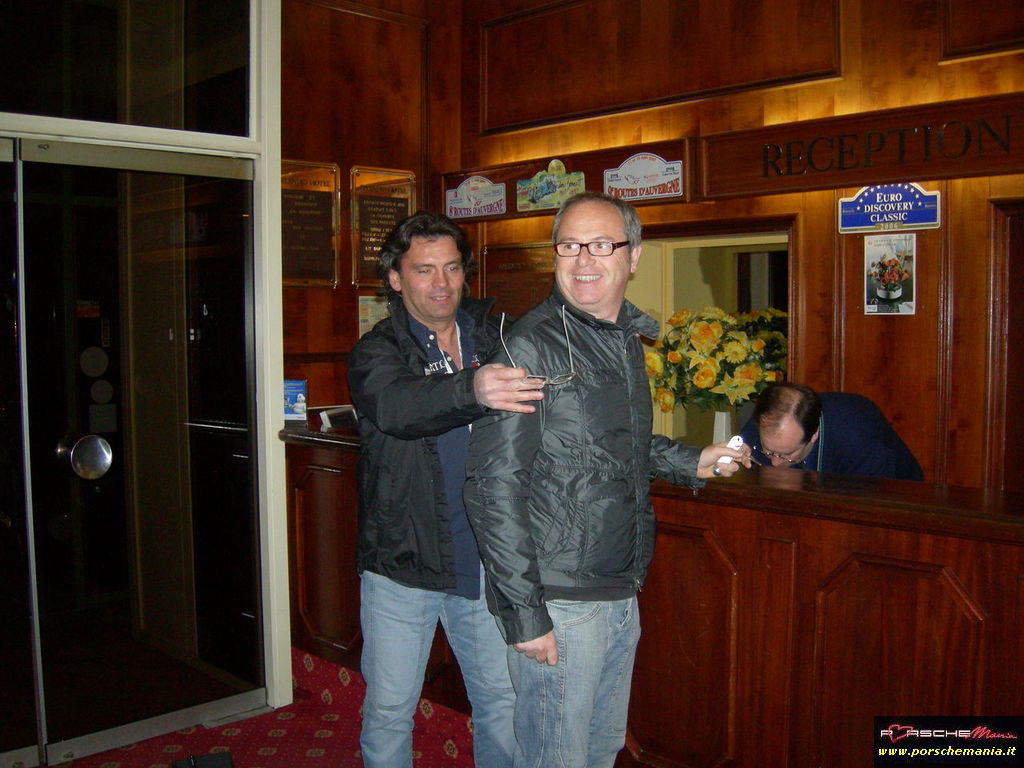 alcuni arrivi serali all'hotel