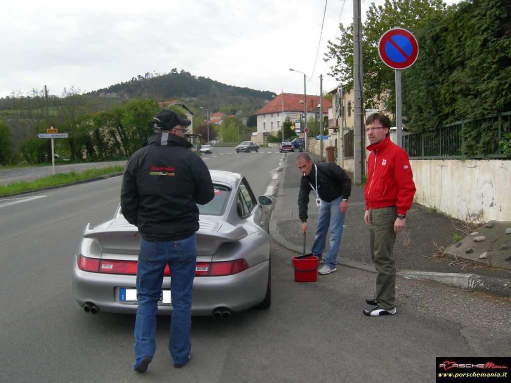 dal benzinaio